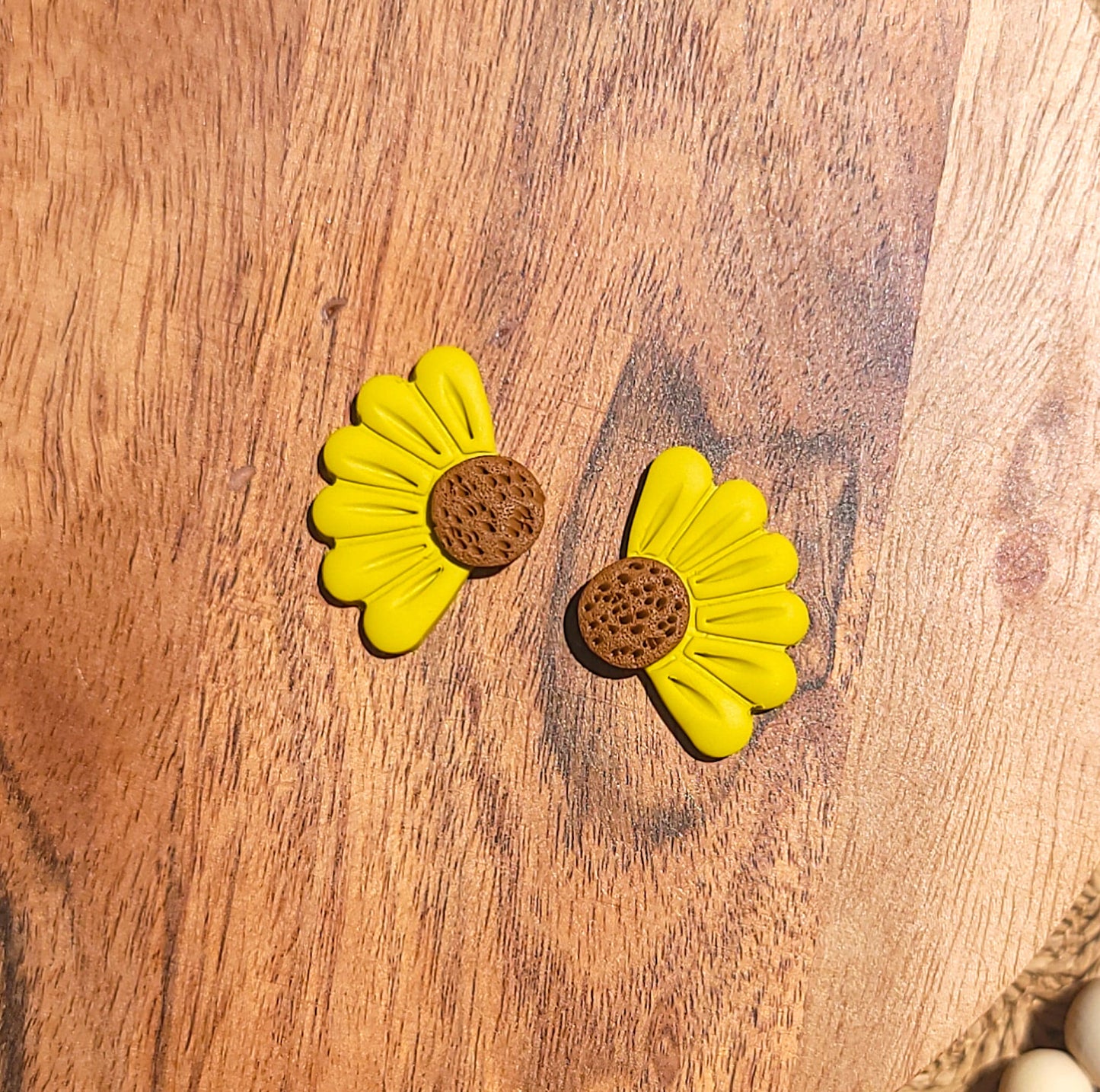 Daisy/ Sunflower Studs